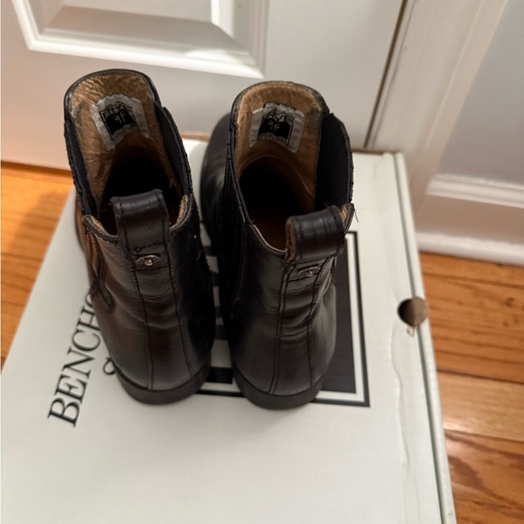 Frye Black Leather Chelsea Boots - Picture 4 of 7